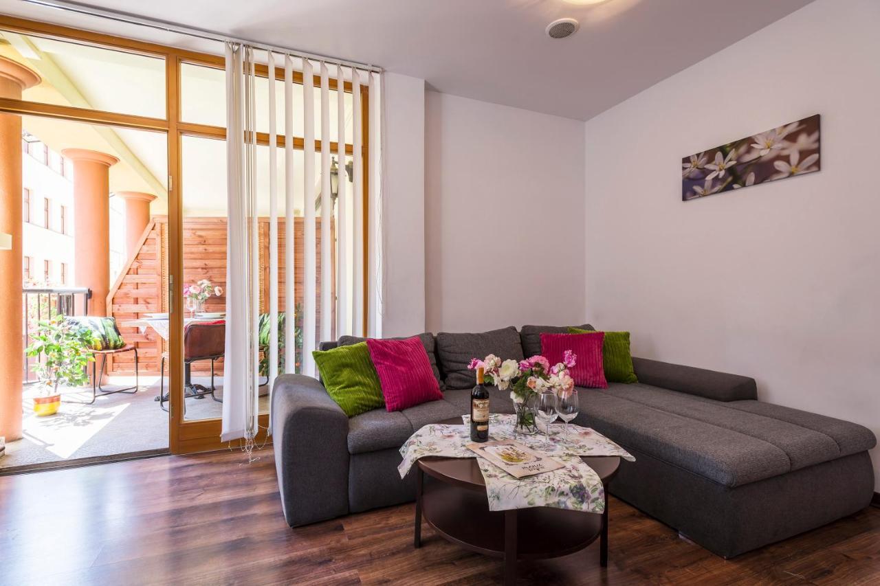 Galeria Italiana Apartments 弗罗茨瓦夫 外观 照片